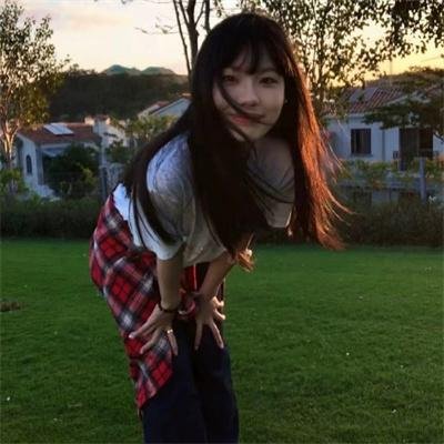 攀岩女孩儿